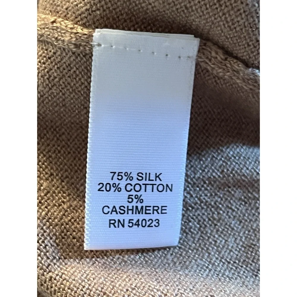 Banana‎ Republic mens Cashmere/Silk Sand V neck Sweater L